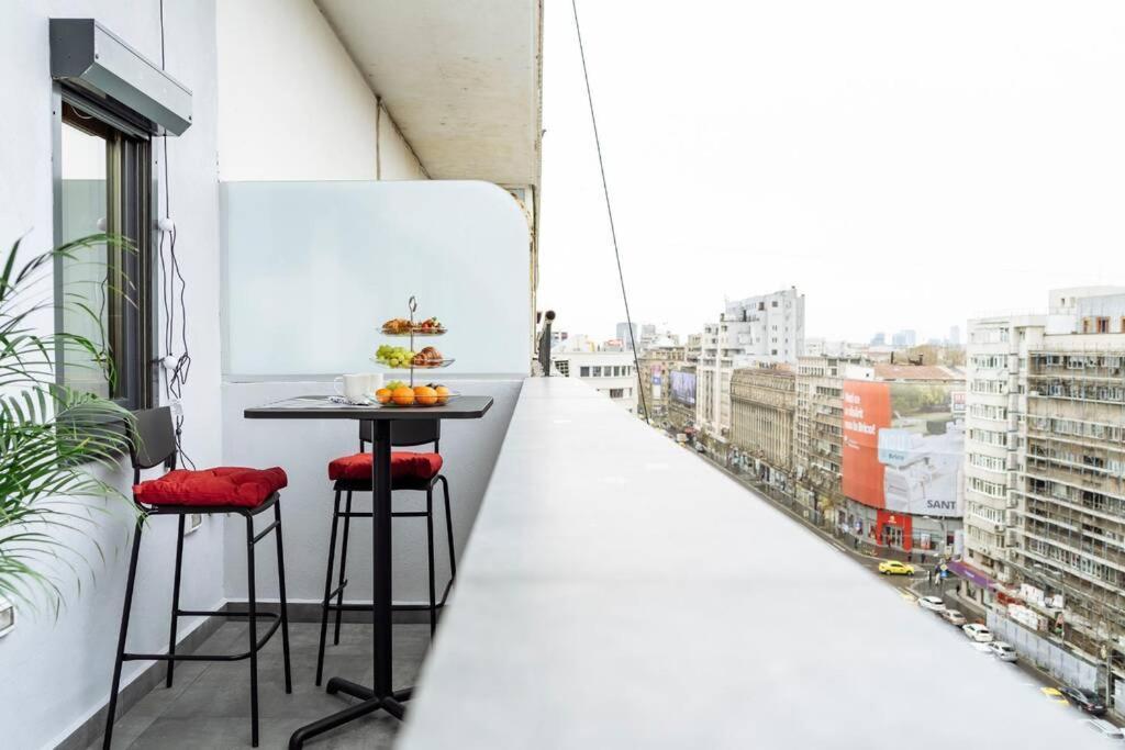 Amazing City View - Terrace+Netflix - City Center Bucarest Exterior foto