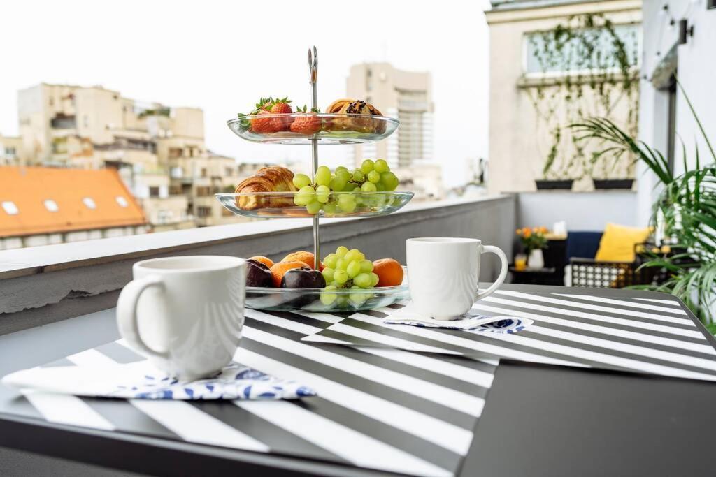 Amazing City View - Terrace+Netflix - City Center Bucarest Exterior foto
